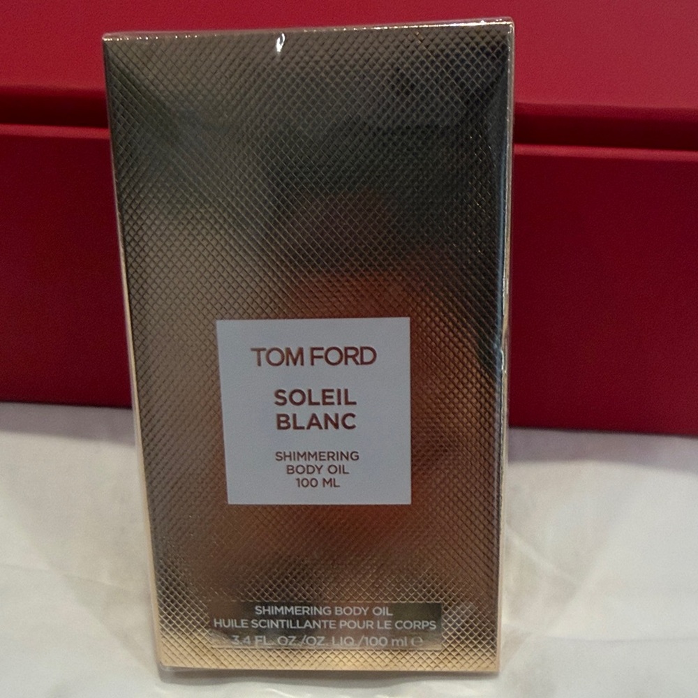 Tom Ford sealed Soleil Blanc Shimmering Body Oil in 100 ml